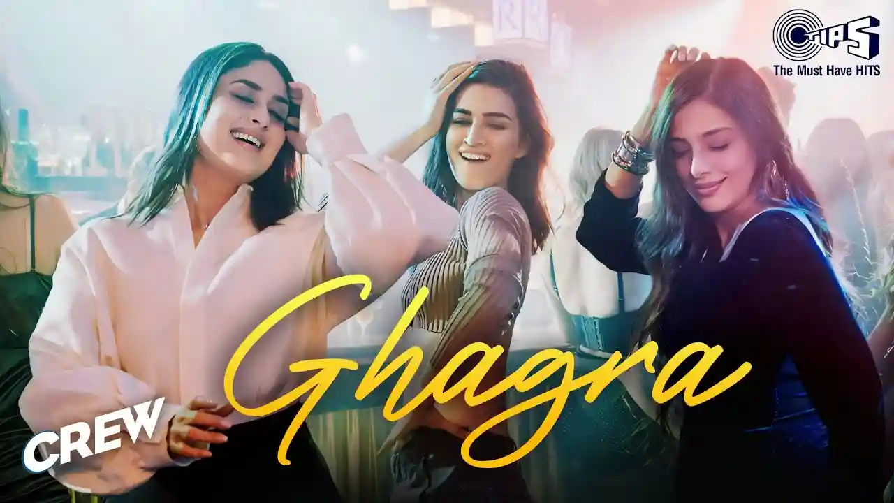 Ghagra Song Poster from Crew
